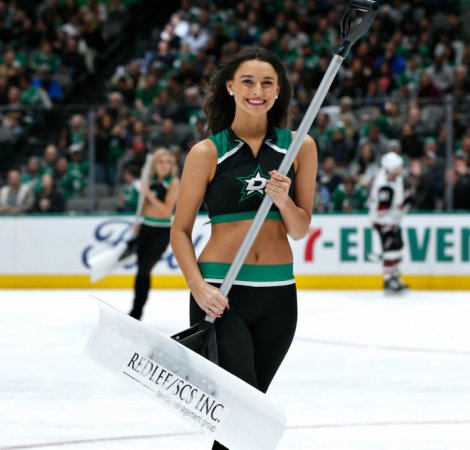 DSIG-Stars-vs-Coyotes-4