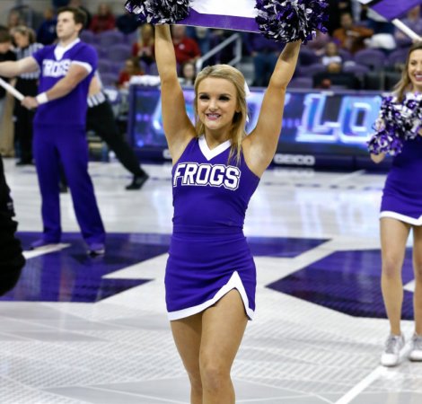 TCU-Cheer-TCU-vs-OK-WBB-4