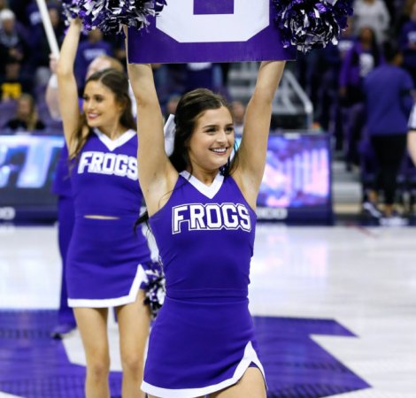 TCU-Cheer-TCU-vs-OK-WBB-6